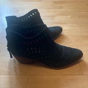 Sofft Black Suede booties size 10